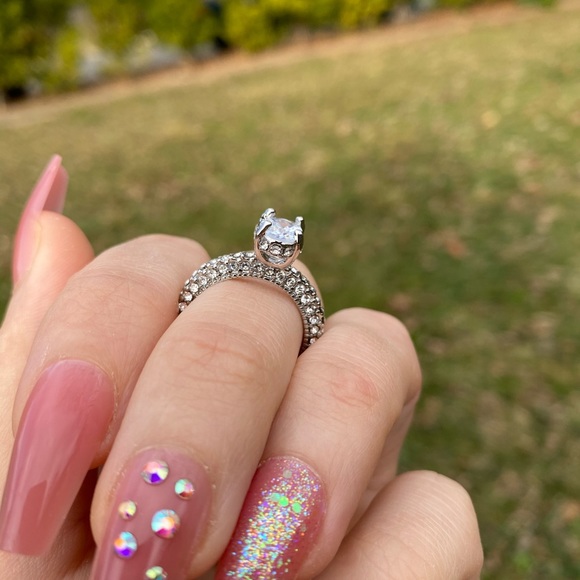 NEW 925 Sterling Silver Simulated Diamond Ring - Picture 5 of 9